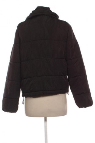 Γυναικείο μπουφάν Stradivarius, Μέγεθος M, Χρώμα Μαύρο, Τιμή 22,99 €