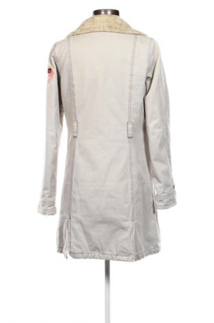 Дамско яке Unbranded, Размер M, Цвят Бежов, Цена 30,00 €