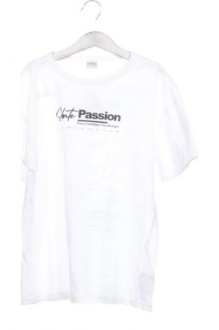 Детска тениска LC Waikiki, Размер 9-10y/ 140-146 см, Цвят Бял, Цена 4,60 €