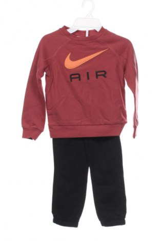 Dětský komplet  Nike, Velikost 3-4y/ 104-110 cm, Barva Vícebarevné, Cena  1 089,00 Kč