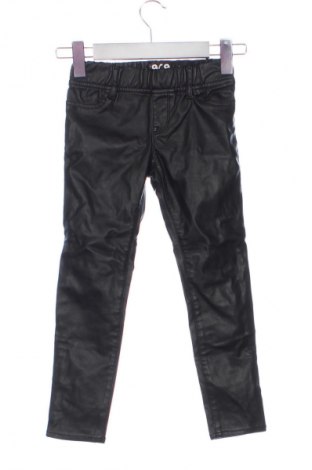 Детски панталон Gap, Размер 5-6y/ 116-122 см, Цвят Черен, Цена 8,18 €
