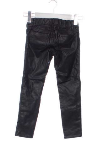 Детски панталон Gap, Размер 5-6y/ 116-122 см, Цвят Черен, Цена 8,18 €
