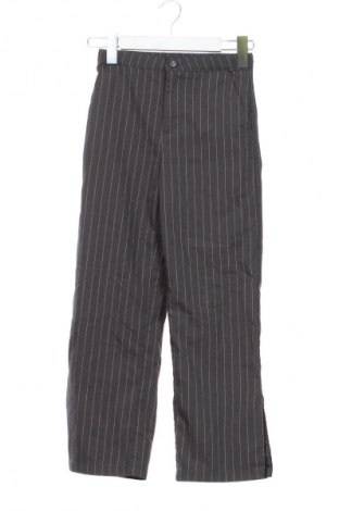 Kinderhose H&M, Größe 8-9y/ 134-140 cm, Farbe Mehrfarbig, Preis € 1,99