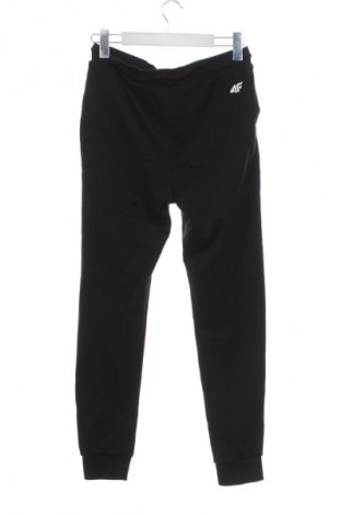 Детско спортно долнище 4F, Размер 11-12y/ 152-158 см, Цвят Черен, Цена 16,80 €