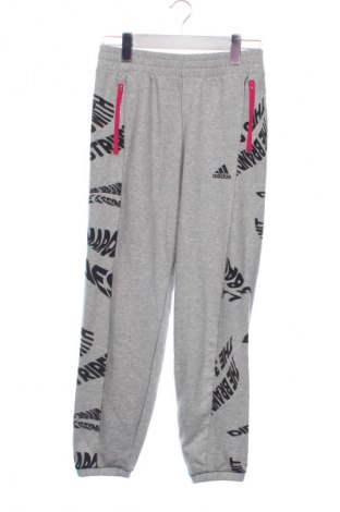 Детско спортно долнище Adidas, Размер 11-12y/ 152-158 см, Цвят Многоцветен, Цена 15,33 €