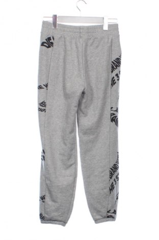 Детско спортно долнище Adidas, Размер 11-12y/ 152-158 см, Цвят Многоцветен, Цена 15,33 €