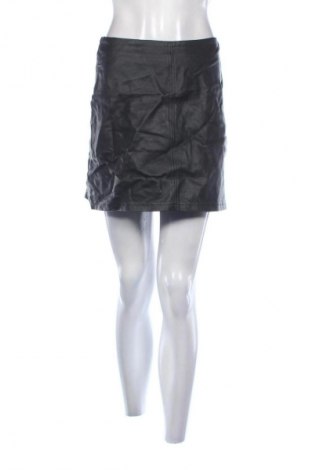 Kožená sukně  Primark, Velikost M, Barva Černá, Cena  139,00 Kč