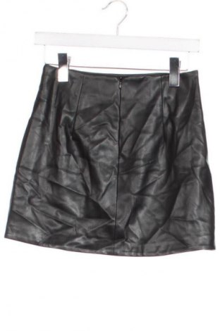 Δερμάτινη φούστα Stradivarius, Μέγεθος S, Χρώμα Μαύρο, Τιμή 18,99 €