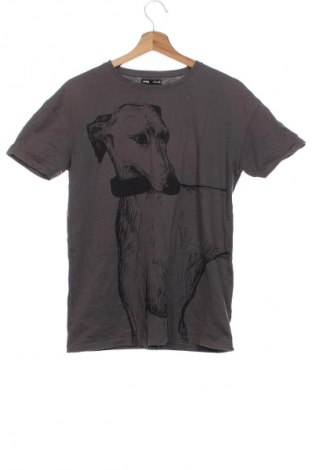 Pánské tričko  Sinsay, Velikost XS, Barva Šedá, Cena  189,00 Kč