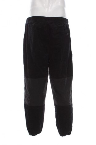 Pantaloni raiați de bărbați Zara, Mărime XL, Culoare Negru, Preț 85,99 Lei