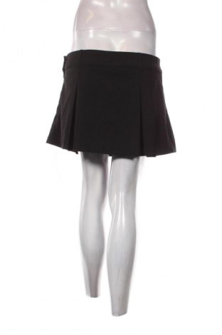 Пола - панталон Bershka, Размер L, Цвят Черен, Цена 5,62 €