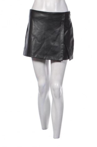 Fustă-pantalon Pull&Bear, Mărime M, Culoare Negru, Preț 40,99 Lei