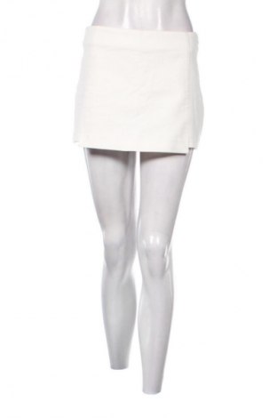 Fustă-pantalon Zara, Mărime M, Culoare Alb, Preț 35,99 Lei
