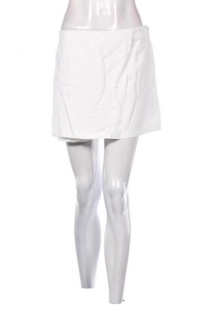 Пола - панталон Zara, Размер M, Цвят Бял, Цена 7,15 €