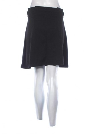 Пола About You, Размер M, Цвят Черен, Цена 12,00 €