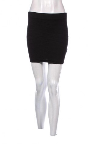 Sukňa Amisu, Veľkosť S, Farba Čierna, Cena  6,95 €