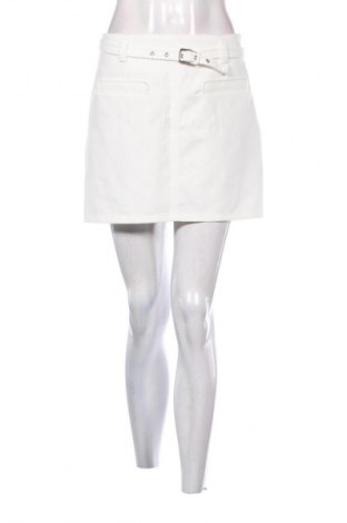 Пола Bershka, Размер L, Цвят Бял, Цена 7,66 €
