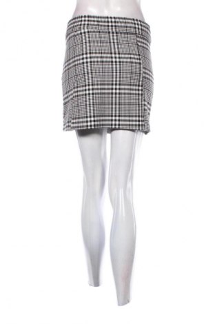 Пола Bershka, Размер S, Цвят Многоцветен, Цена 6,64 €