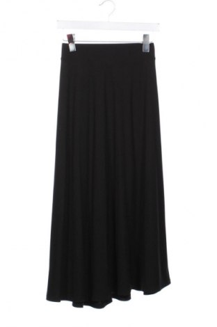 Пола C&A, Размер XS, Цвят Черен, Цена 8,18 €