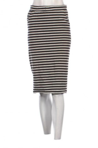 Пола Carry, Размер S, Цвят Многоцветен, Цена 6,64 €