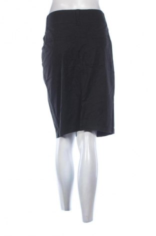 Пола Carry, Размер M, Цвят Черен, Цена 6,13 €