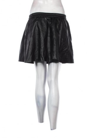 Пола CoolCat, Размер M, Цвят Черен, Цена 2,04 €