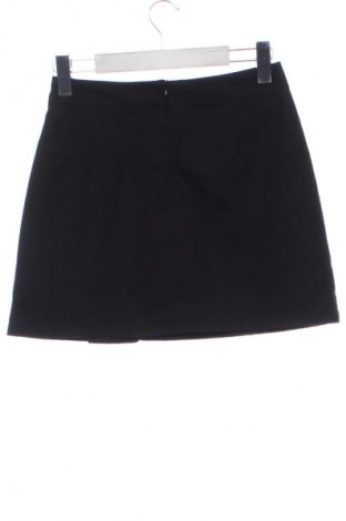 Пола Cropp, Размер S, Цвят Черен, Цена 14,31 €