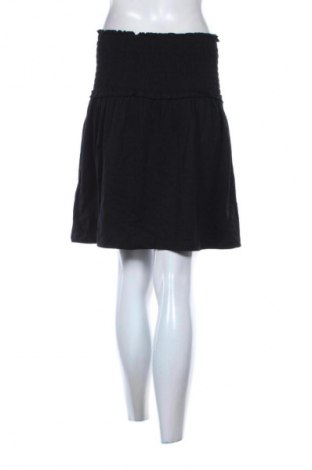 Пола Esmara, Размер S, Цвят Черен, Цена 3,06 €