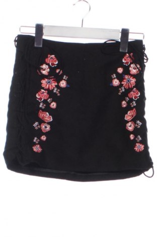 Пола H&M Divided, Размер XS, Цвят Черен, Цена 6,64 €