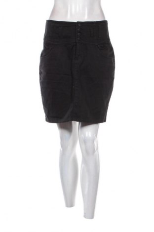 Пола In Wear, Размер M, Цвят Черен, Цена 16,36 €