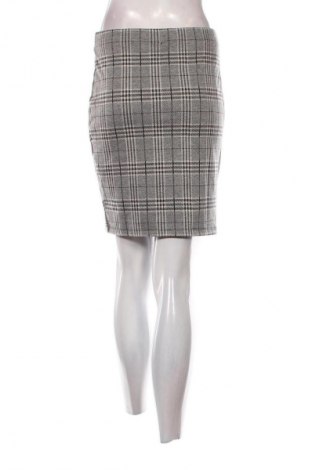 Пола Janina, Размер M, Цвят Многоцветен, Цена 5,11 €