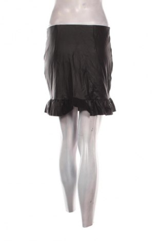 Пола Mango, Размер M, Цвят Черен, Цена 9,71 €