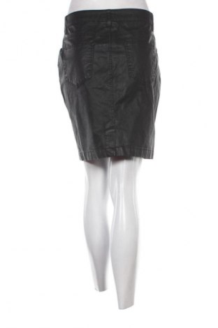 Пола Massimo Dutti, Размер M, Цвят Черен, Цена 15,84 €