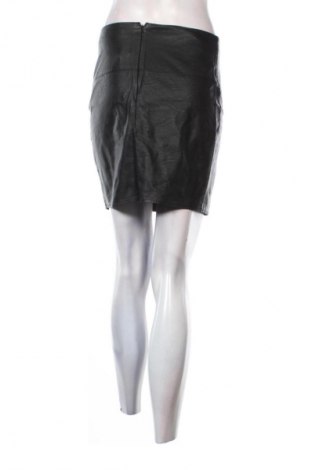 Пола Missguided, Размер M, Цвят Черен, Цена 9,71 €