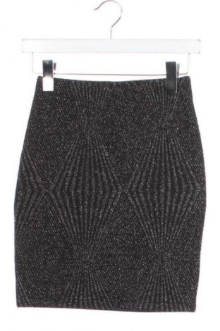 Пола ONLY, Размер XS, Цвят Черен, Цена 2,04 €