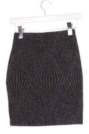 Пола ONLY, Размер XS, Цвят Черен, Цена 2,04 €