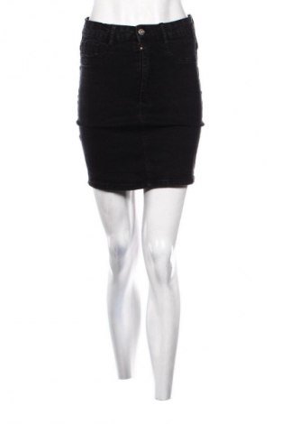 Пола Perfect, Размер S, Цвят Черен, Цена 6,13 €