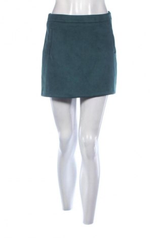 Пола Pull&Bear, Размер M, Цвят Зелен, Цена 10,22 €