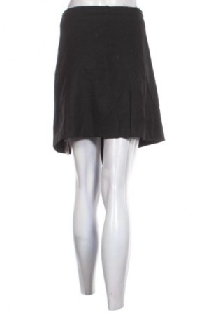 Пола Reserved, Размер L, Цвят Черен, Цена 9,78 €