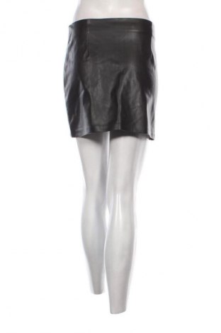 Пола Sinsay, Размер S, Цвят Черен, Цена 6,13 €