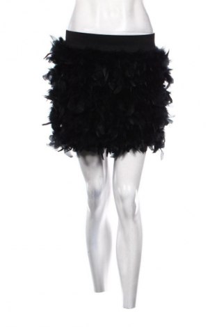 Пола Stradivarius, Размер M, Цвят Черен, Цена 8,18 €