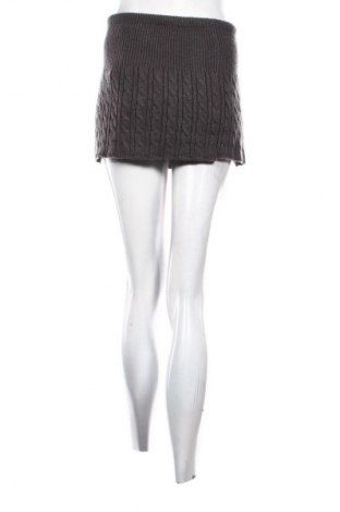 Пола Terranova, Размер M, Цвят Сив, Цена 18,91 €