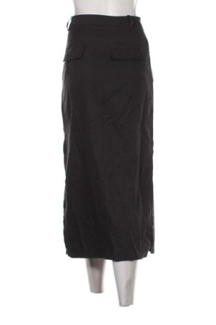 Пола Unbranded, Размер S, Цвят Черен, Цена 7,15 €