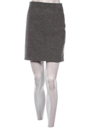Fustă Unbranded, Mărime S, Culoare Gri, Preț 51,00 Lei