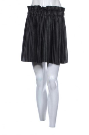 Пола Unbranded, Размер L, Цвят Черен, Цена 10,22 €