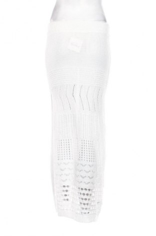 Пола Unbranded, Размер M, Цвят Бял, Цена 11,75 €