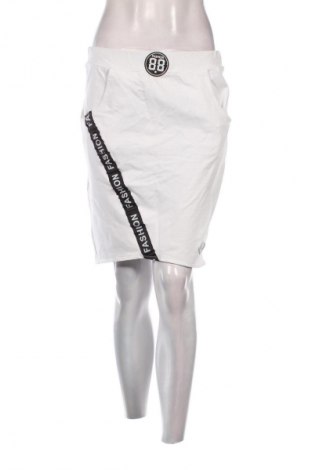 Пола Unbranded, Размер M, Цвят Бял, Цена 9,70 €