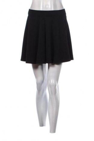 Пола Urban CoCo, Размер M, Цвят Черен, Цена 6,13 €