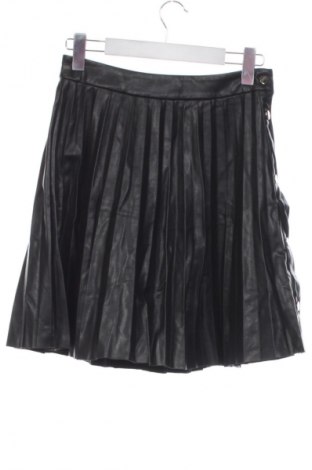 Пола VILA, Размер XS, Цвят Черен, Цена 2,55 €