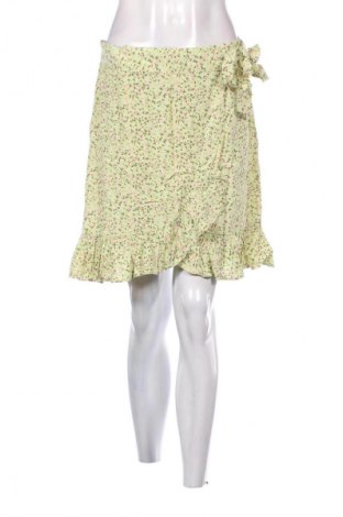 Пола VILA, Размер M, Цвят Многоцветен, Цена 16,36 €